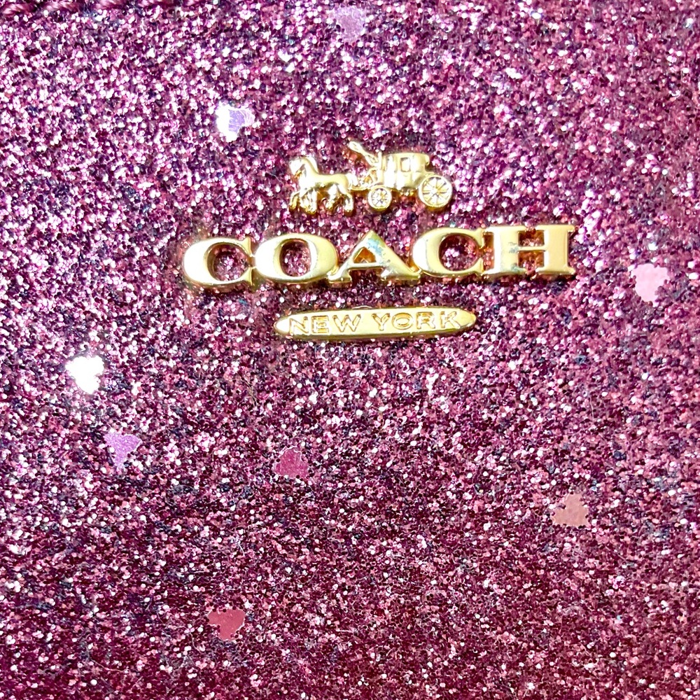 💖COACH NEW YORK. Limited Edition! Raspberry Sparkle Hearts Wristlet. NWOT! - Picture 5 of 5